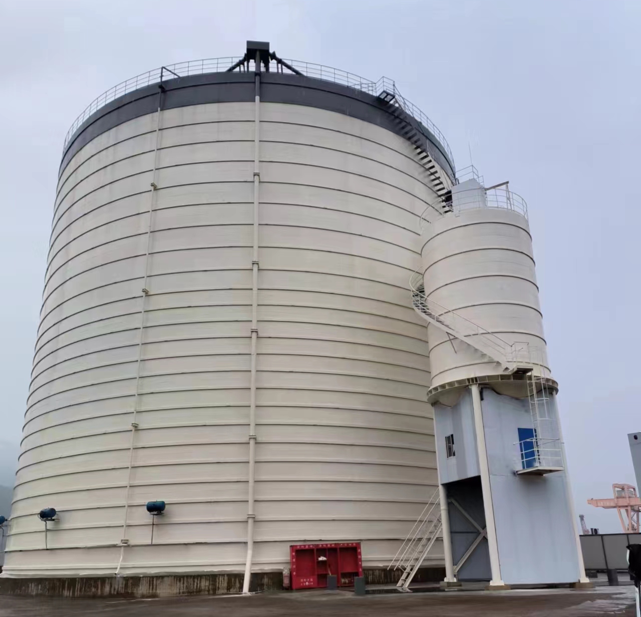 陆川10万吨水泥钢板库